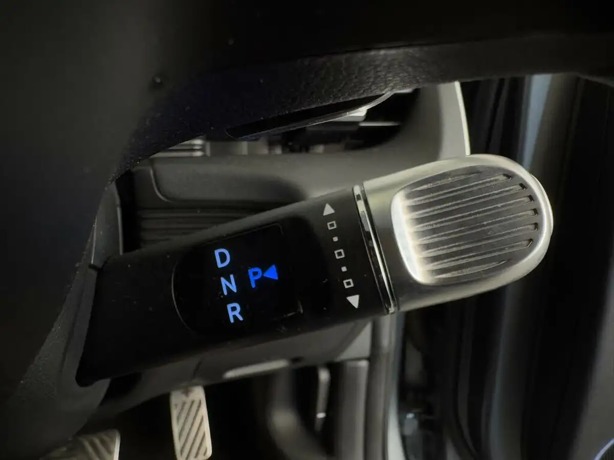 2021-hyundai-ioniq-5-e-ultimate-217ps-73kwh-rwd-big-32