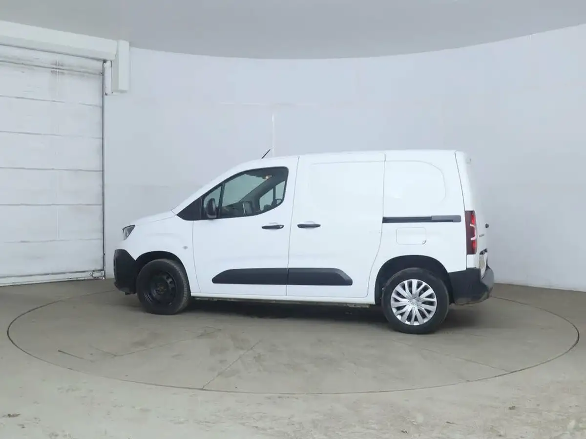 2021-peugeot-partner-15-bluehdi-1000-professional-100ps-eu6dt-panel-big-5