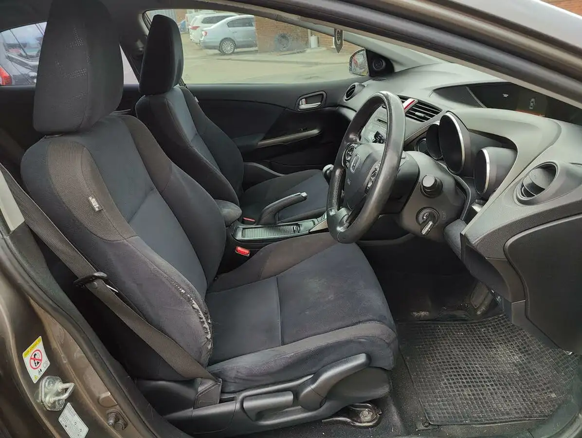 2013-honda-civic-16td-es-big-15