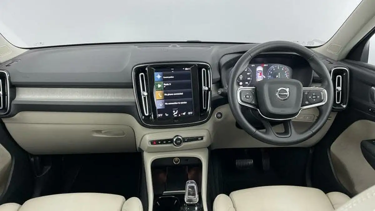 2021-volvo-xc40-15-t5-inscription-pro-258bhp-big-7