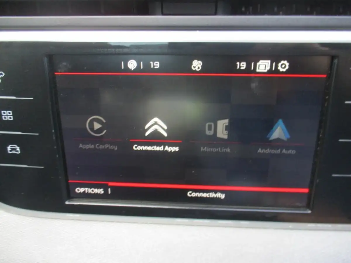 2018-citroen-c4-picasso-12-puretech-flair-big-61