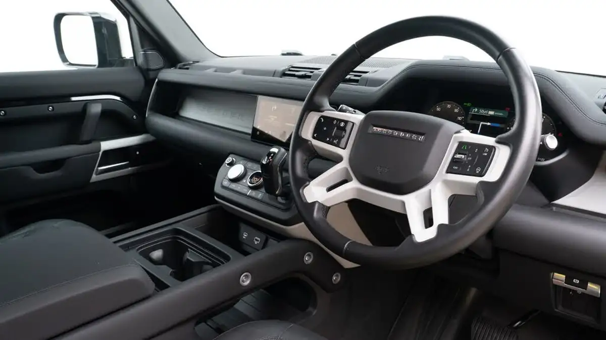 2023-land-rover-90-defender-30-d250-hard-top-se-90-2997cc-big-1