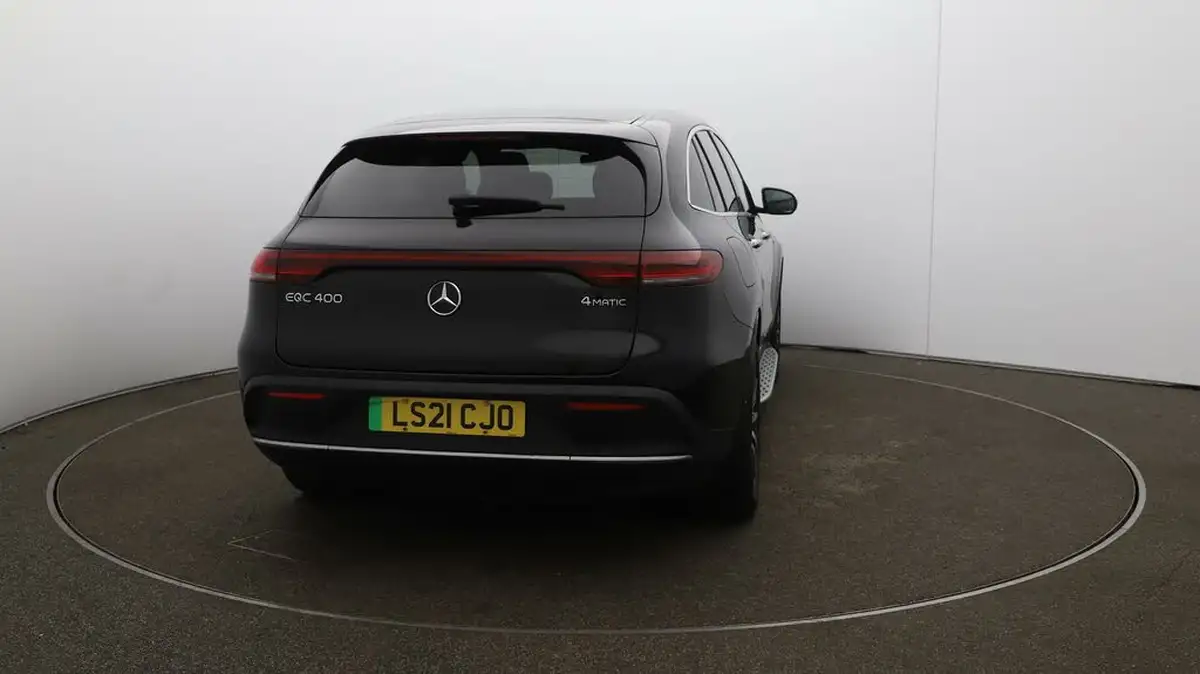 2021-mercedes-benz-eqc-e-eqc-400-amg-line-big-56