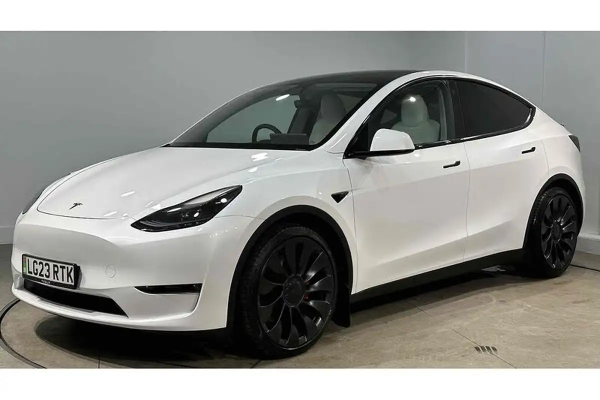 2023-tesla-model-y-e-performance-big-7
