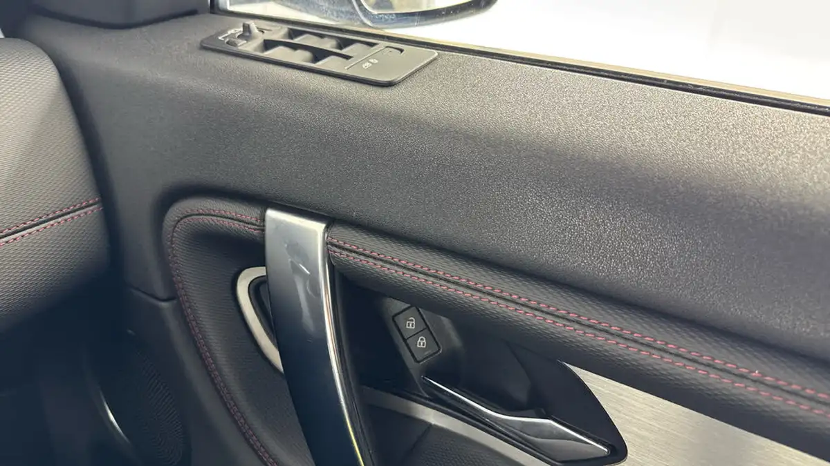 2021-land-rover-discovery-sport-20-d200-r-dynamic-s-plus-big-21