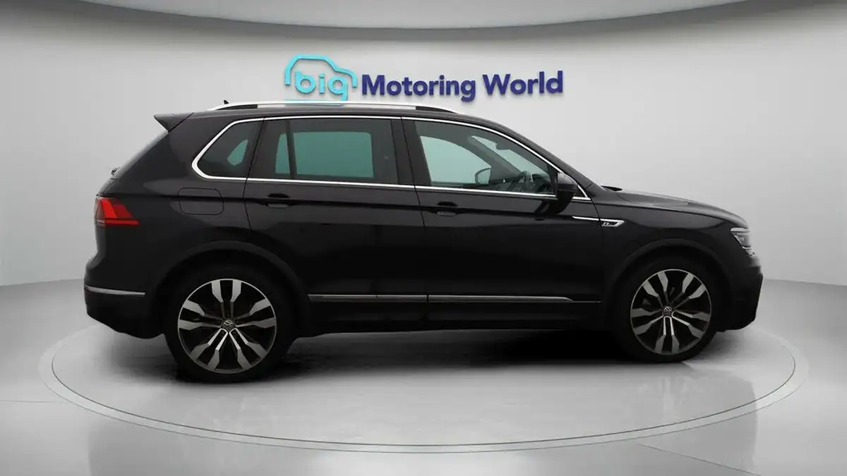 2020-volkswagen-tiguan-20tdi-r-line-tech-150ps-dsg-big-8