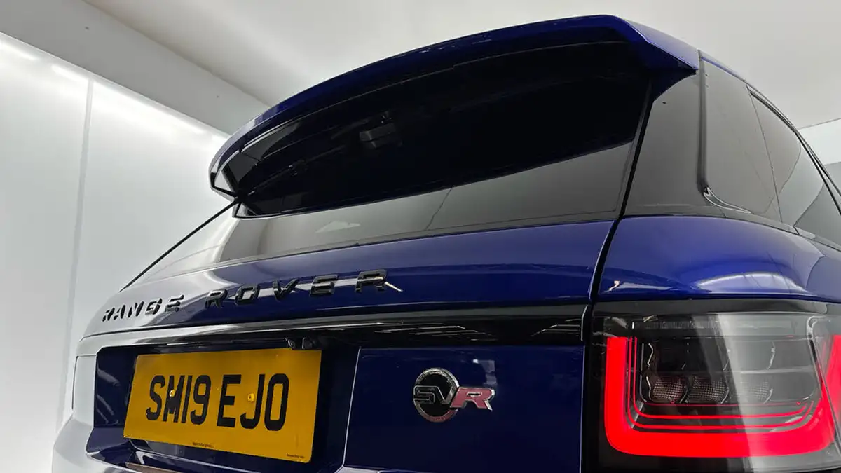 2019-land-rover-range-rover-sport-50v8-sc-svr-big-29