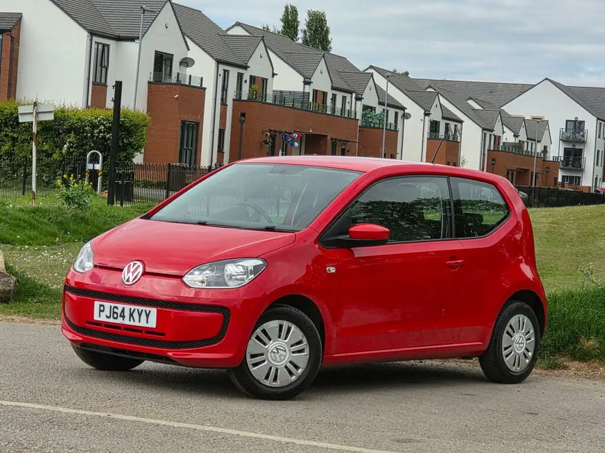2014-volkswagen-up-10-move-up-59bhp-3d-big-2