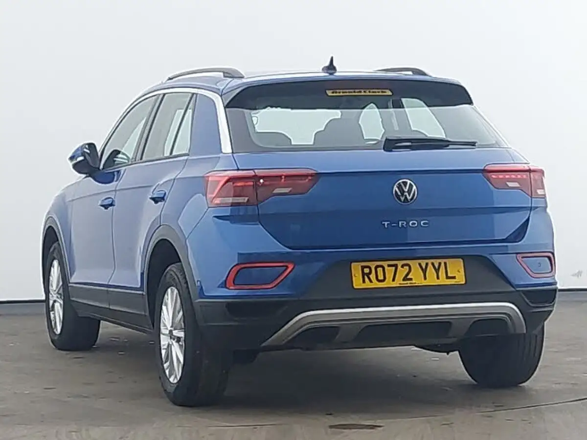 2022-volkswagen-t-roc-15-tsi-life-big-1