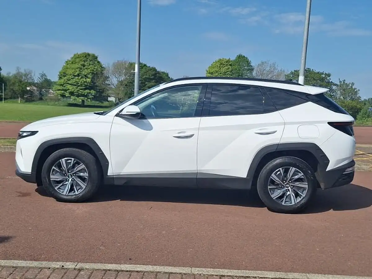 2022-hyundai-tucson-16-t-gdi-se-connect-150ps-big-3