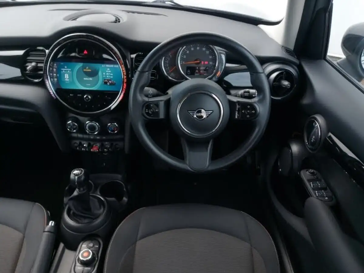 2021-mini-cooper-15-cooper-classic-hatchback-5d-big-10