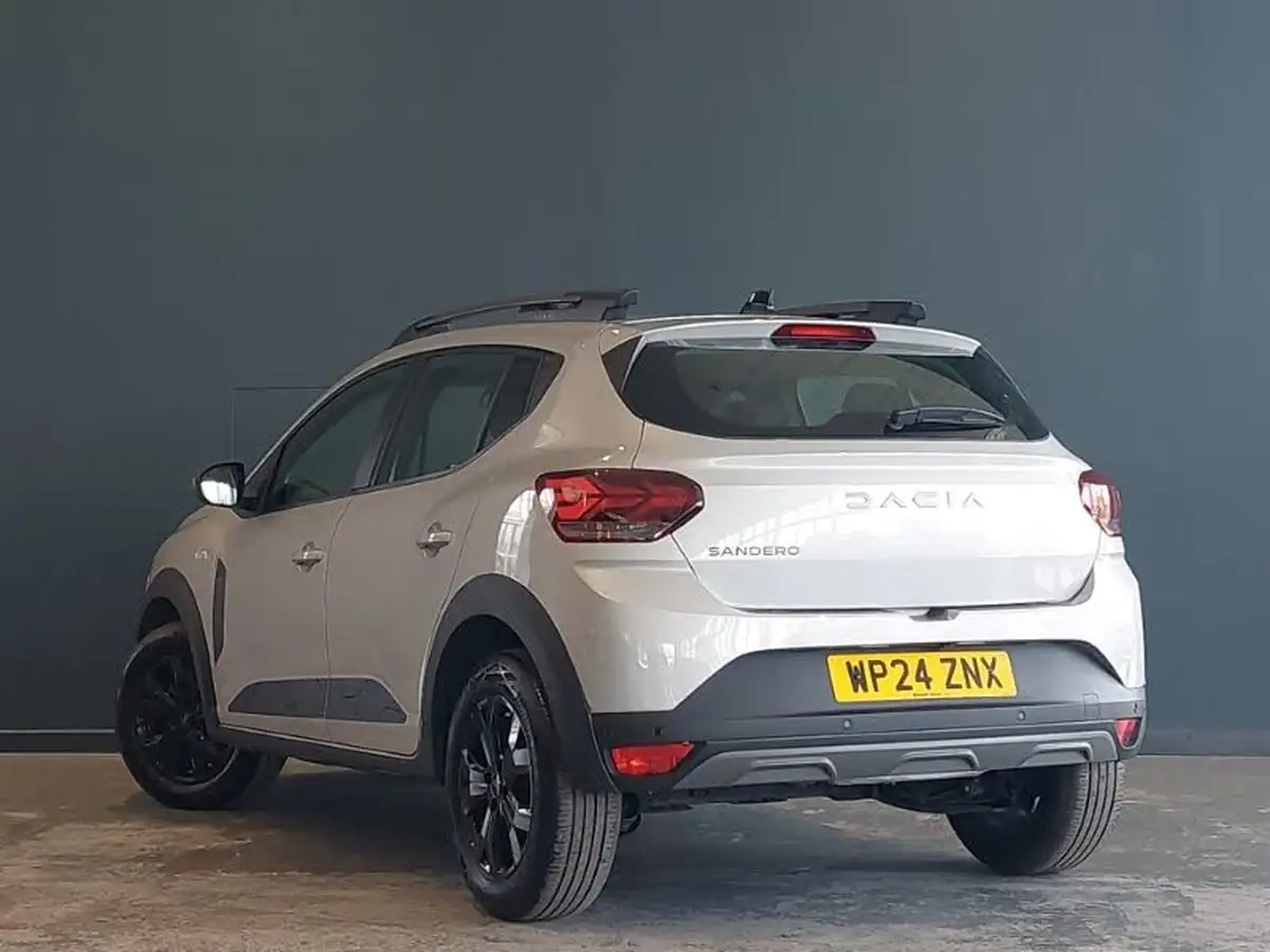 2024-dacia-sandero-stepway-10-tce-extreme-90bhp-big-1