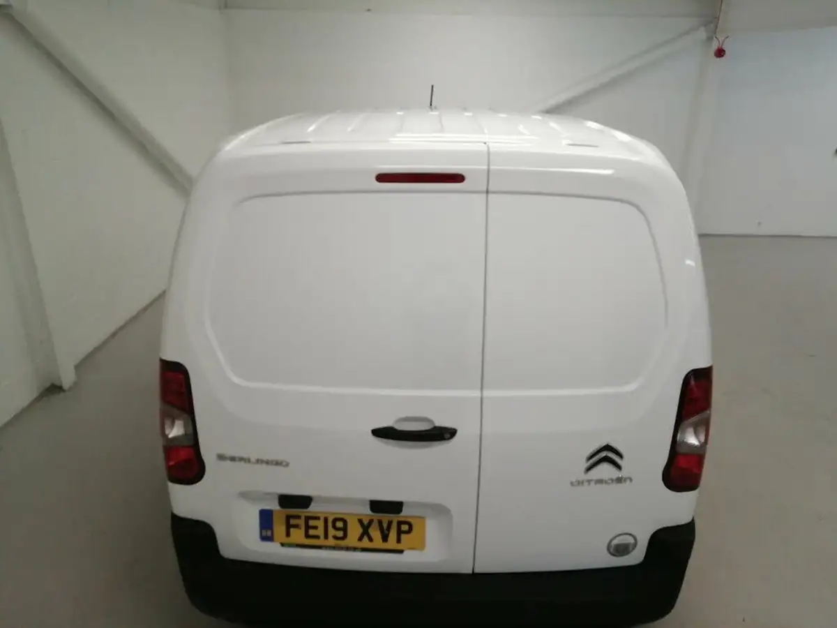 2019-citroen-berlingo-16bluehdi-1000-enterprise-big-27