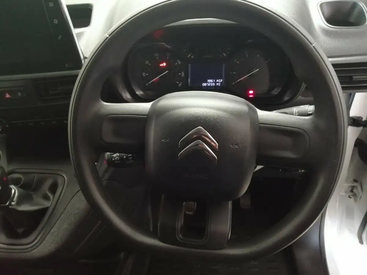 2019-citroen-berlingo-16bluehdi-1000-enterprise-big-5