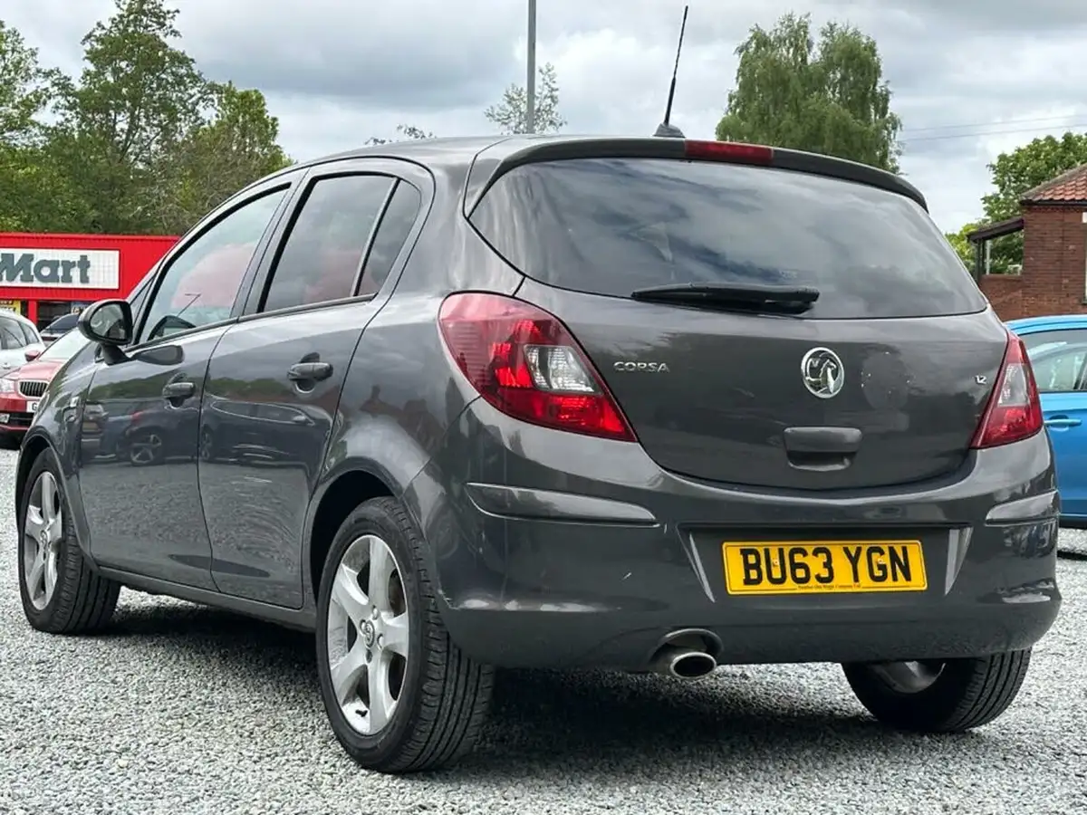 2013-vauxhall-corsa-12-sxi-16v-ac-5d-big-4