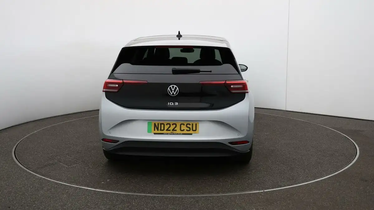 2022-volkswagen-id3-e-max-big-58
