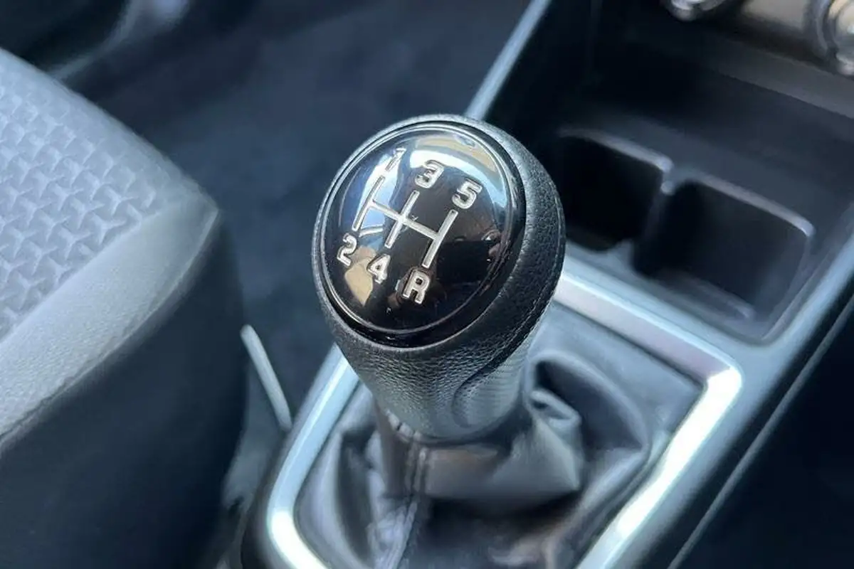 2021-suzuki-swift-12-dualjet-sz-l-big-32