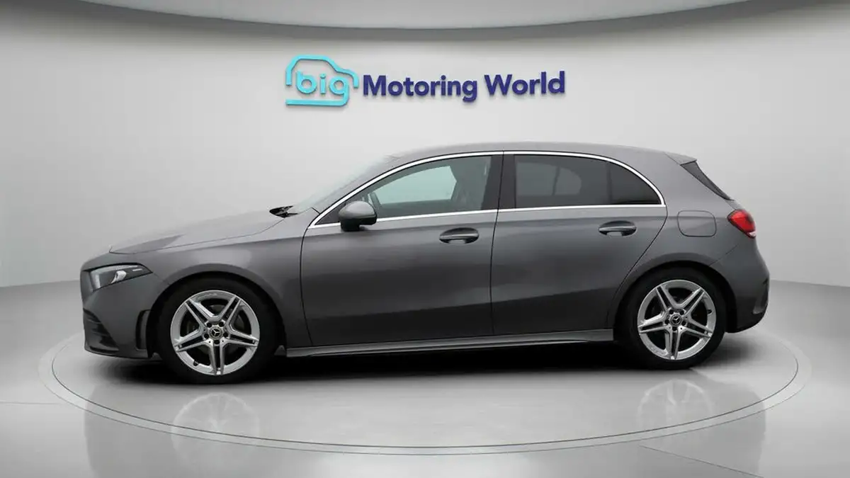 2019-mercedes-benz-a-class-20d-a200d-amg-line-hatchback-5d-big-3