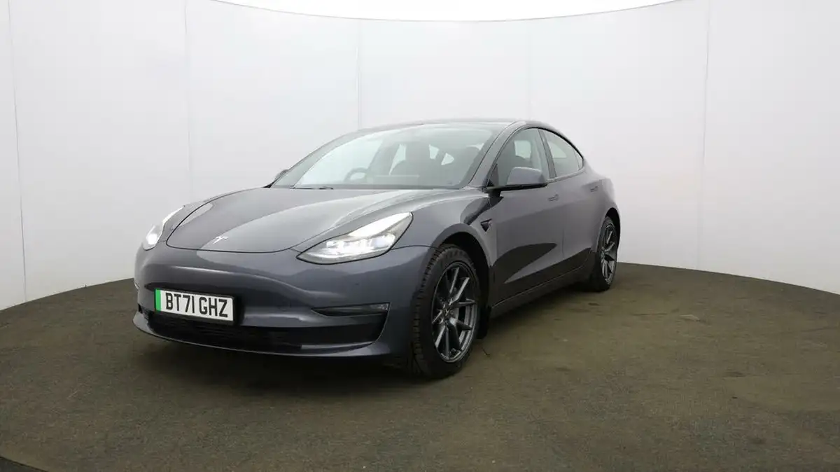2021-tesla-model-3-e-long-range-awd-big-38