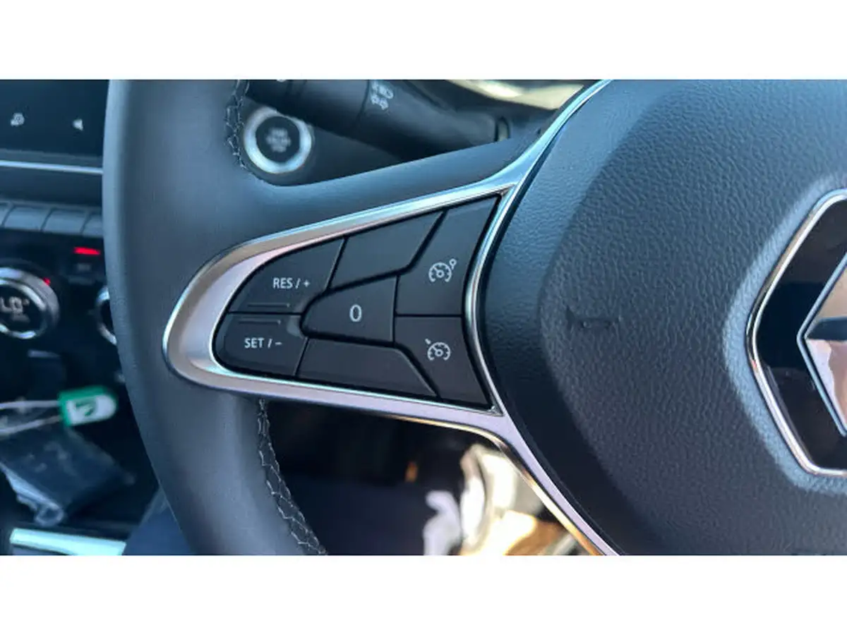 2024-renault-captur-16-techno-145ps-full-big-59