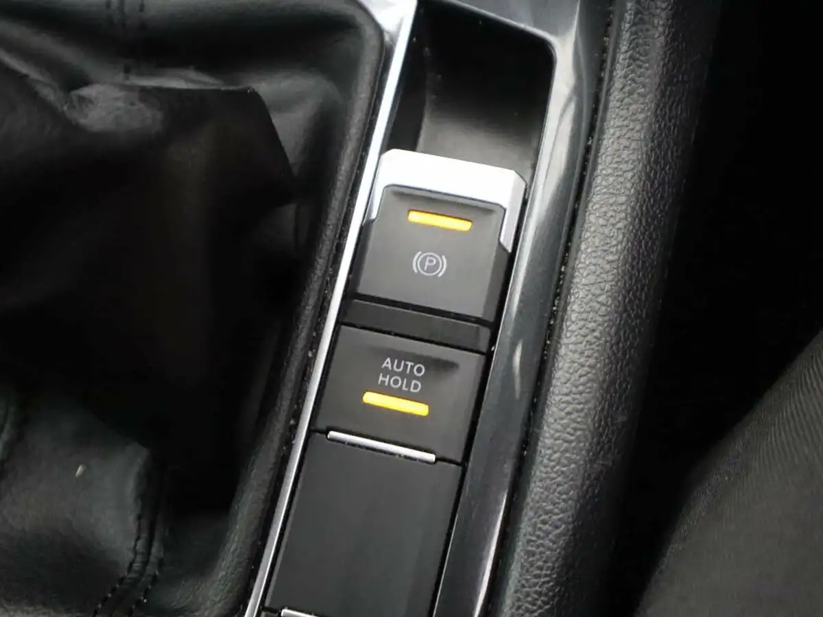2022-volkswagen-tiguan-15-tsi-life-130ps-big-29