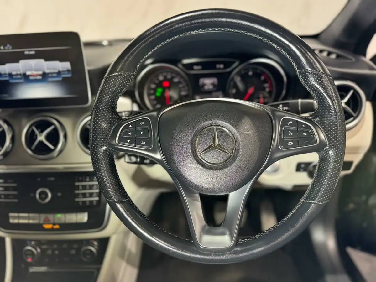 2019-mercedes-benz-gla-class-21d-gla-200d-sport-premium-plusss-big-25