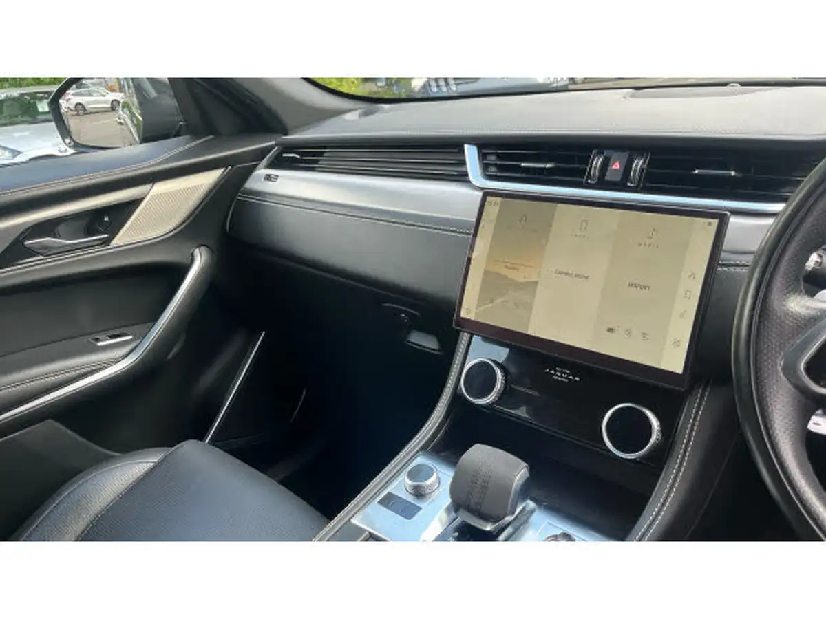 2021-jaguar-f-pace-20-d165-r-dynamic-s-mhev-big-13