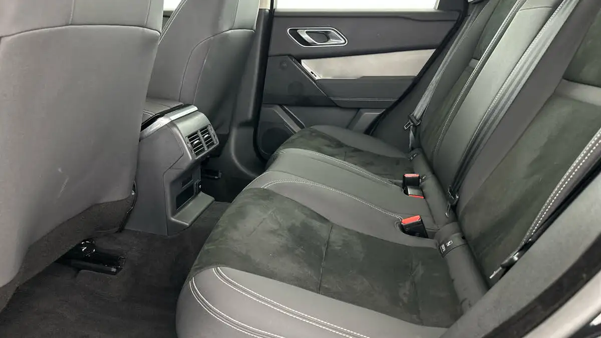2018-land-rover-range-rover-velar-20-d180-velar-big-19