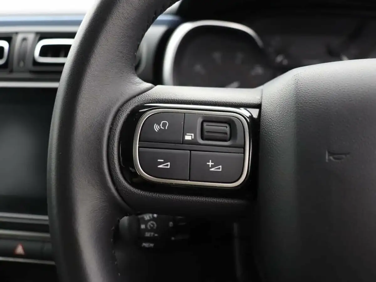2023-citroen-c3-12-puretech-elle-83ps-ss-big-30