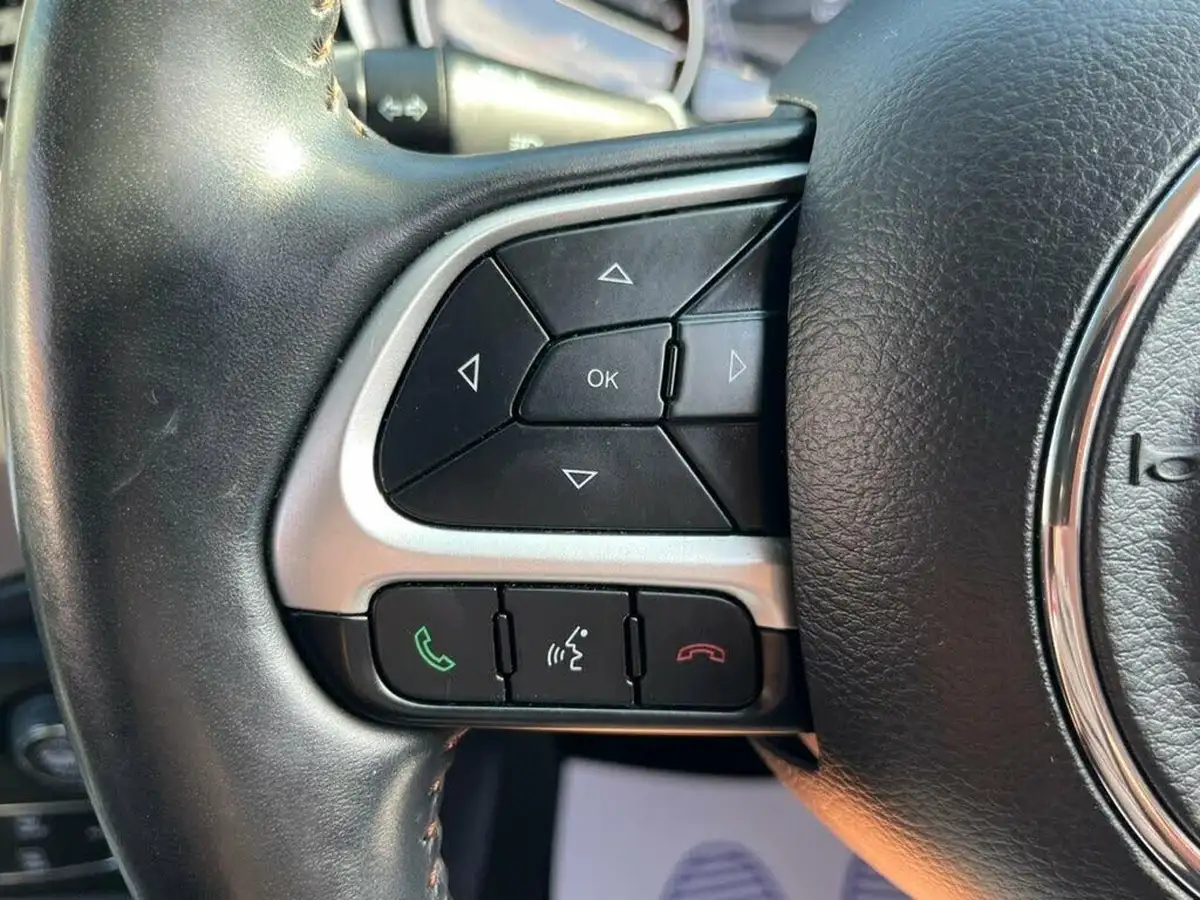 2019-jeep-compass-14-multiair-ii-longitude-big-21