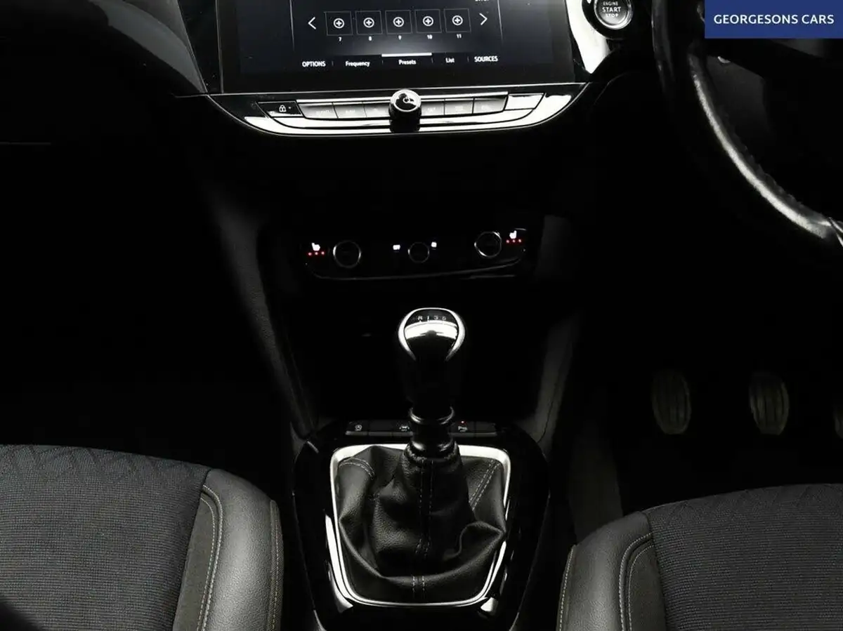 2020-vauxhall-corsa-12-turbo-elite-nav-premium-big-24