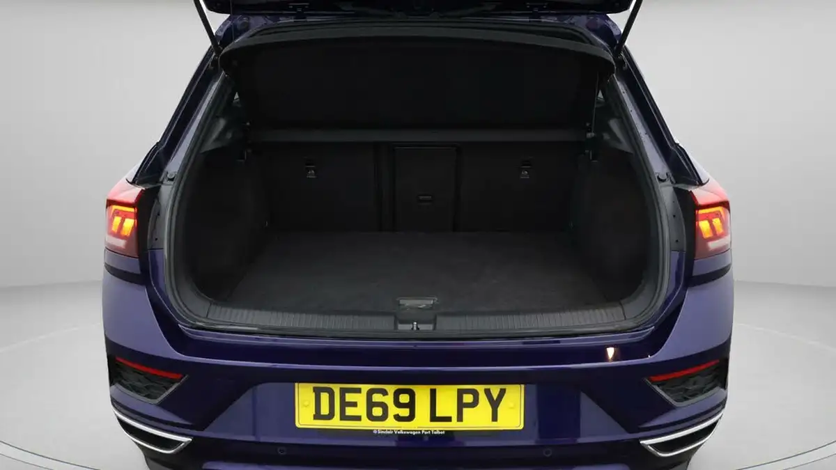 2019-volkswagen-t-roc-16tdi-r-line-big-16
