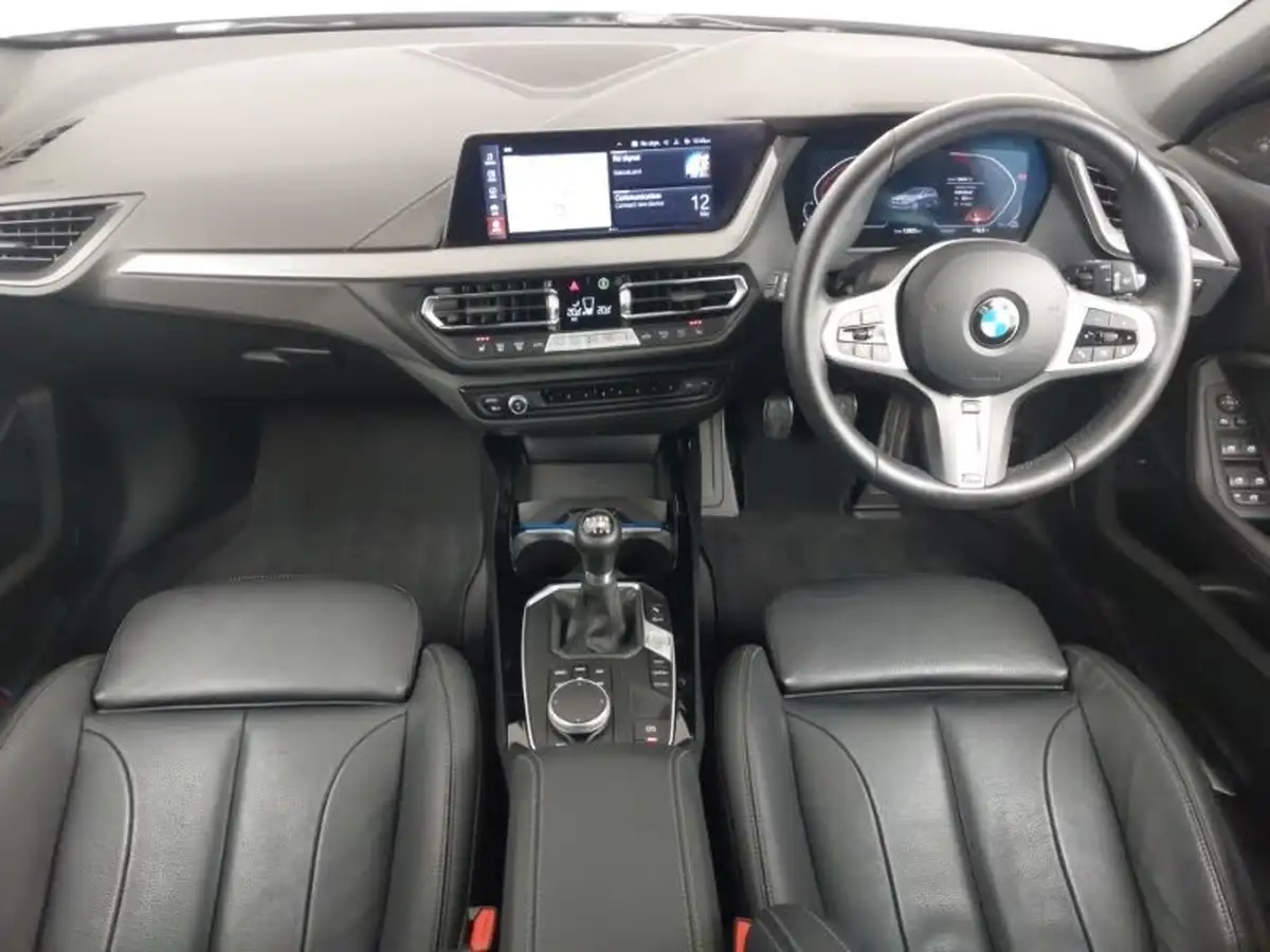 2024-bmw-1-series-15-118i-m-sport-lcp-big-3