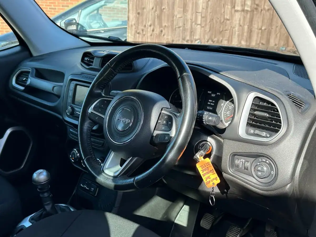 2017-jeep-renegade-14-multiair-ii-longitude-big-5