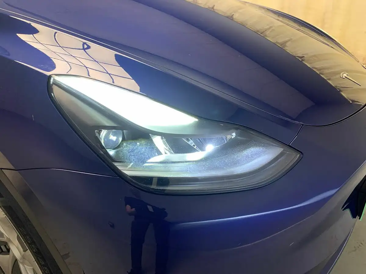 2023-tesla-model-y-e-rwd-big-5