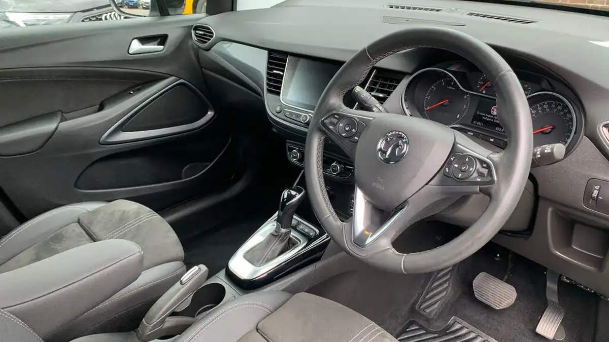 2022-vauxhall-crossland-12-ultimate-130ps-auto-big-10