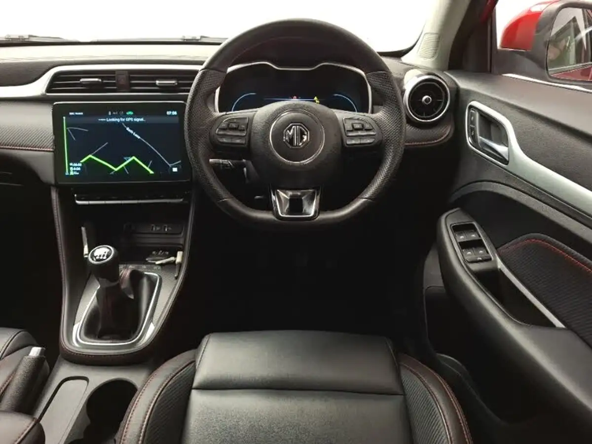 2024-mg-zs-suv-10t-gdi-exclusive-big-6