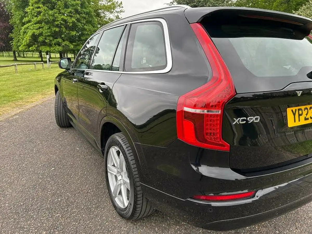 2023-volvo-xc90-20-b5-core-big-30