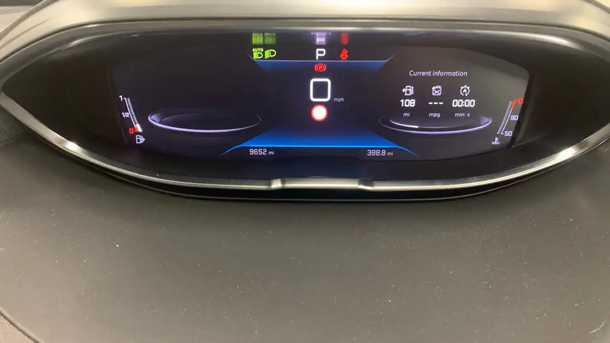 2021-peugeot-5008-suv-12-puretech-allure-premium-eat8-big-12