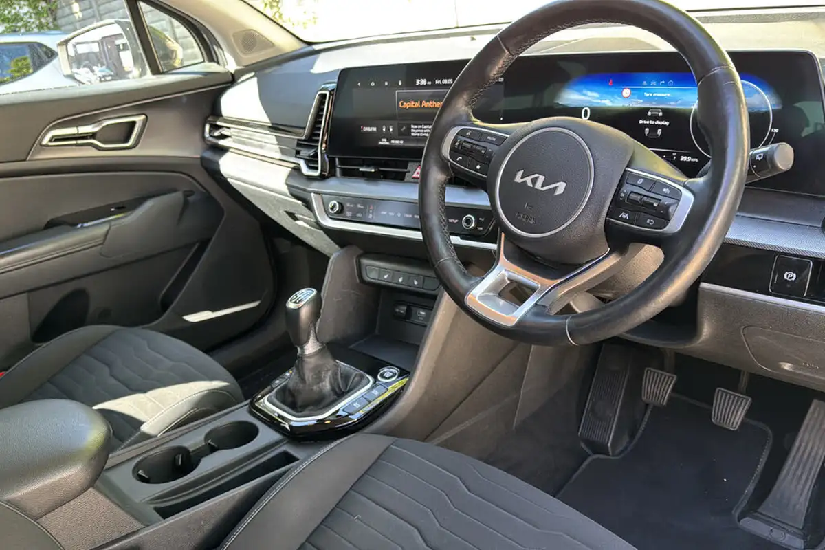 2022-kia-sportage-16-t-gdi-launch-edition-big-8