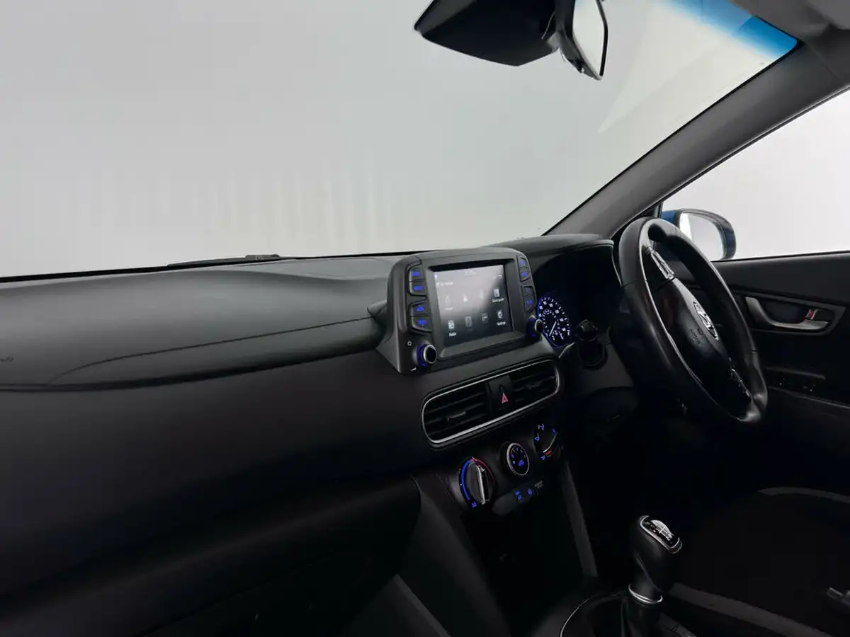 2020-hyundai-kona-10-t-gdi-play-big-16