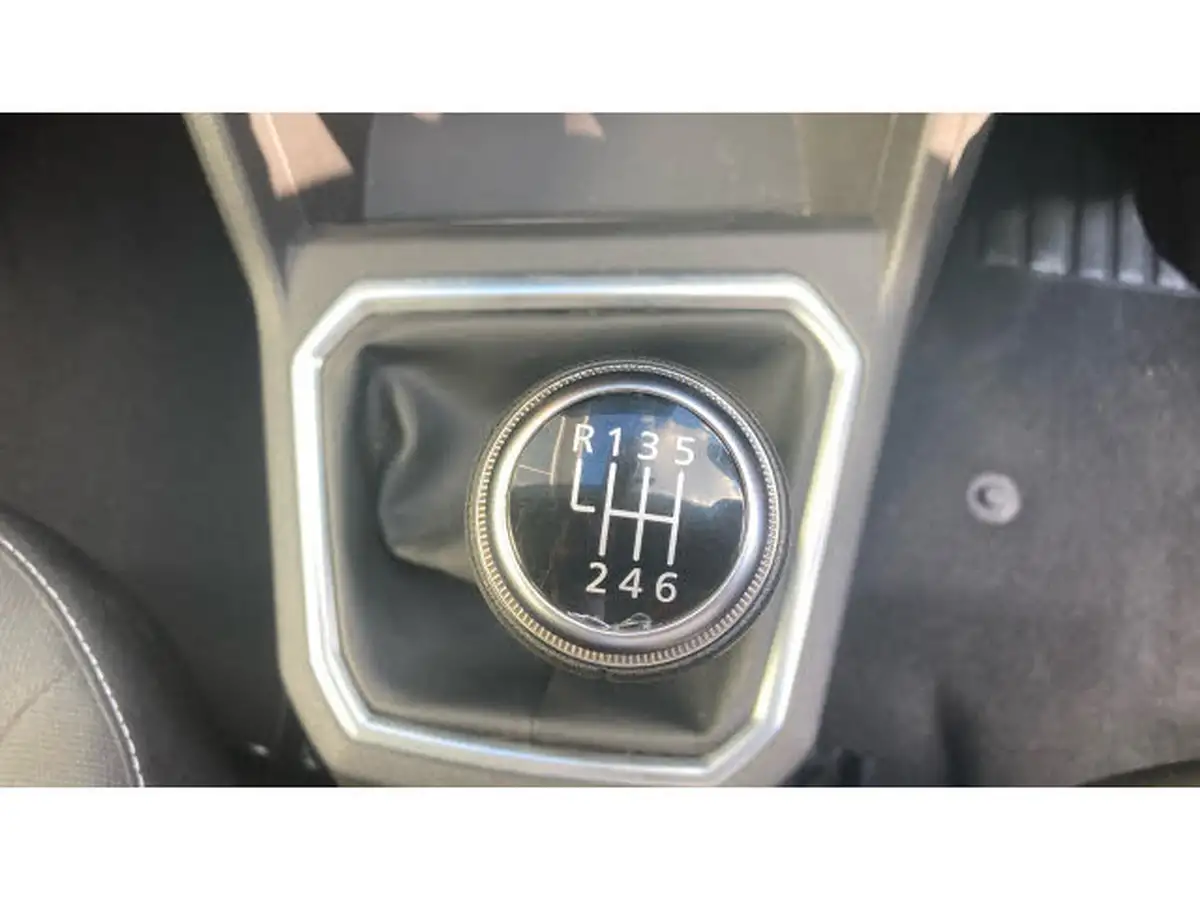 2021-dacia-sandero-10-tce-comfort-90bhp-big-21