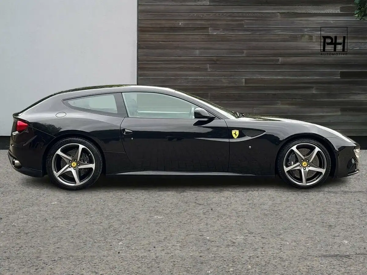 2013-ferrari-ff-63-big-4