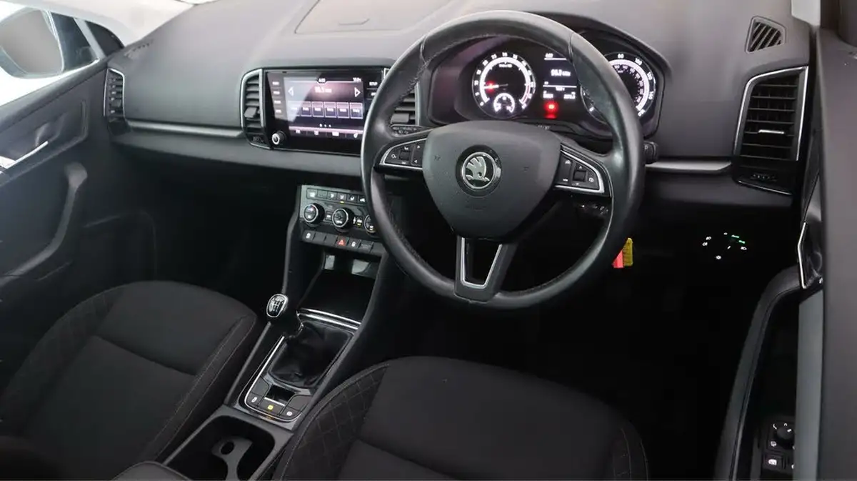 2019-skoda-karoq-16tdi-se-big-9