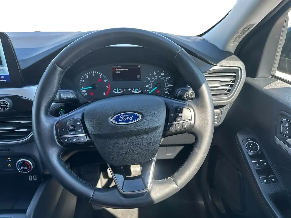 2022-ford-kuga-15t-zetec-big-16