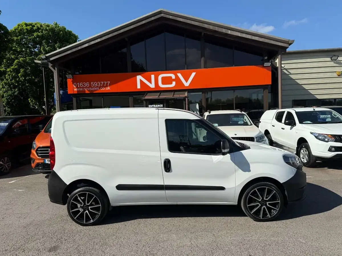 2021-fiat-doblo-cargo-13td-l2h1-maxi-sx-big-1