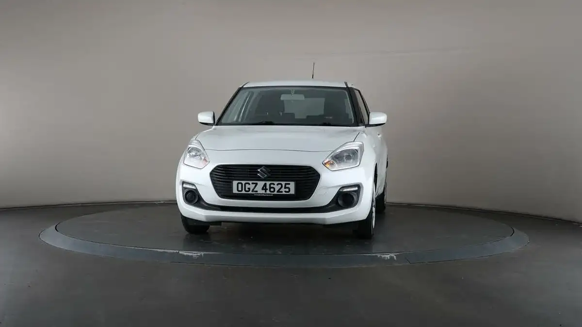 2019-suzuki-swift-12-dualjet-attitude-big-45