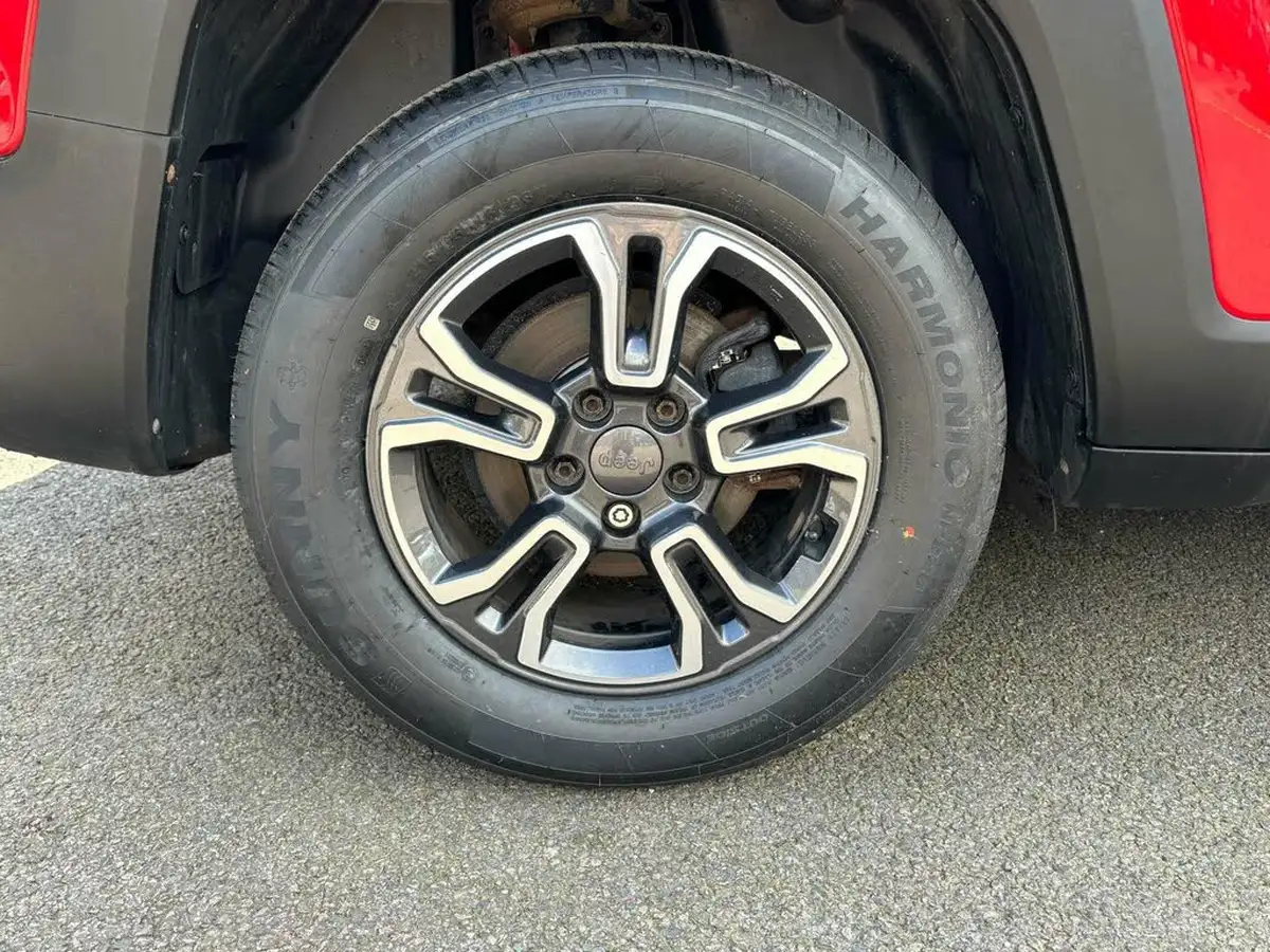 2019-jeep-renegade-10-gse-sport-big-5