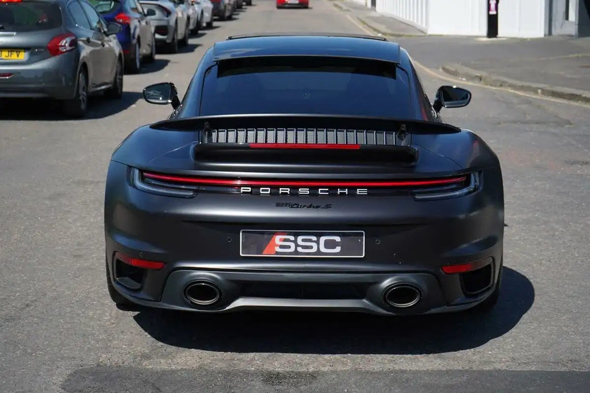 2020-porsche-911-38-turbo-s-coupe-big-9