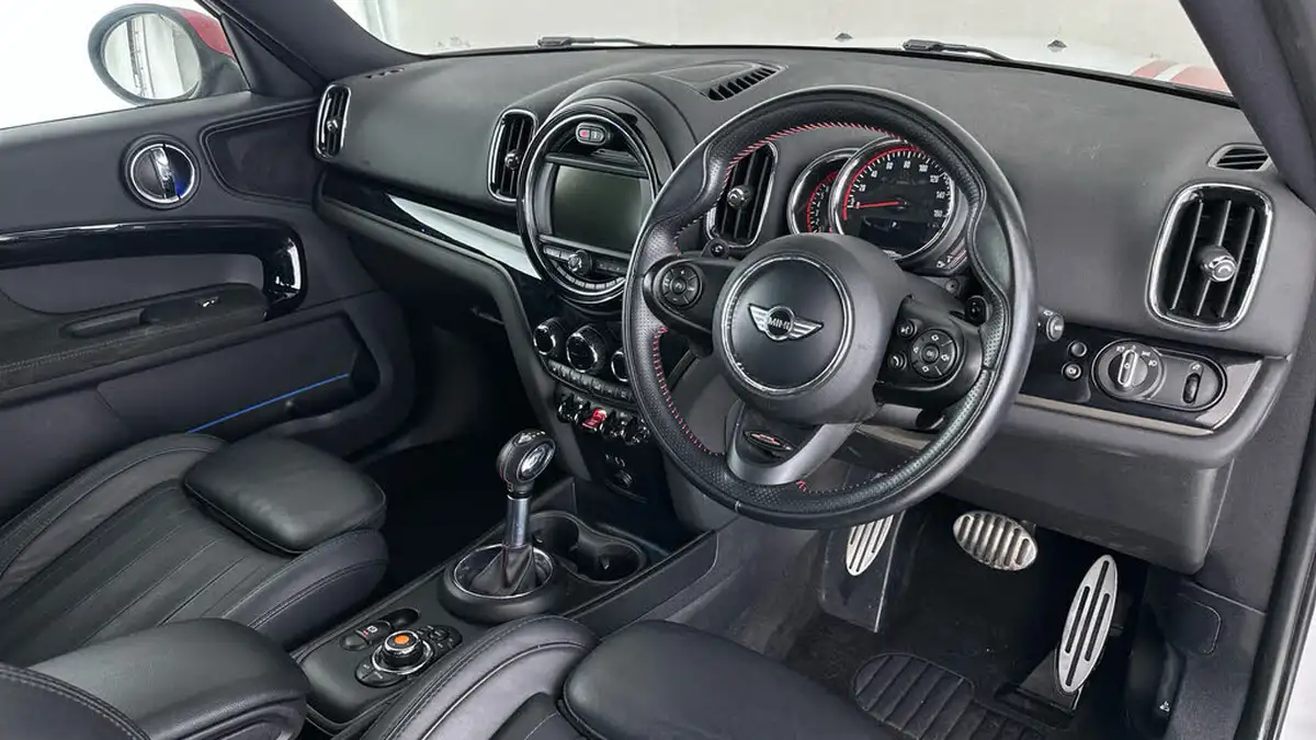 2018-mini-countryman-20-john-cooper-works-ss-auto-big-11